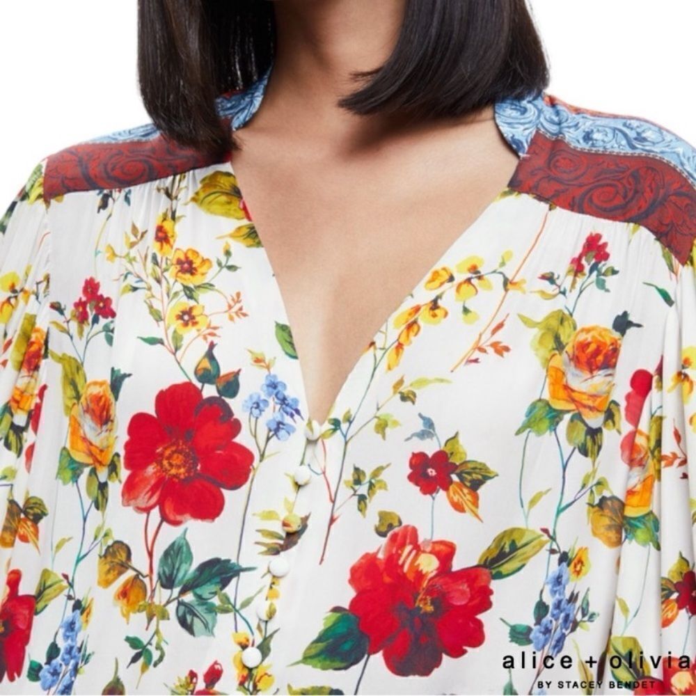 Alice + Olivia Serena Dew White Red Blouse Floral Button Front Size M - Picture 3 of 12